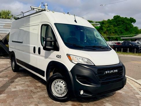 Used 2024 RAM ProMaster 2500 w/ Convenience Group image 2