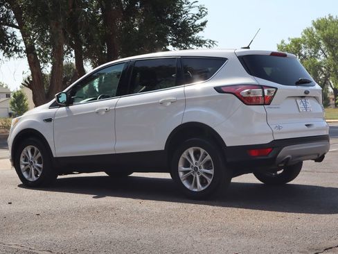 Used 2017 Ford Escape SE AWD/4WD image 7