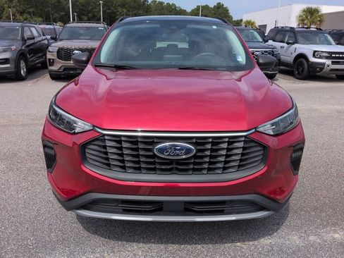 Used 2025 Ford Escape Active FWD image 9