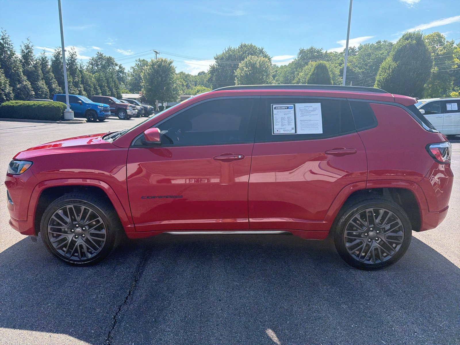 Used 2022 Jeep Compass Limited AWD/4WD image 2
