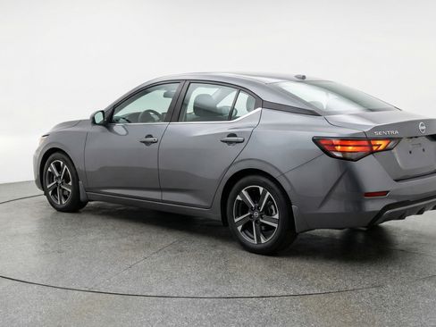 Used 2025 Nissan Sentra SV FWD image 6