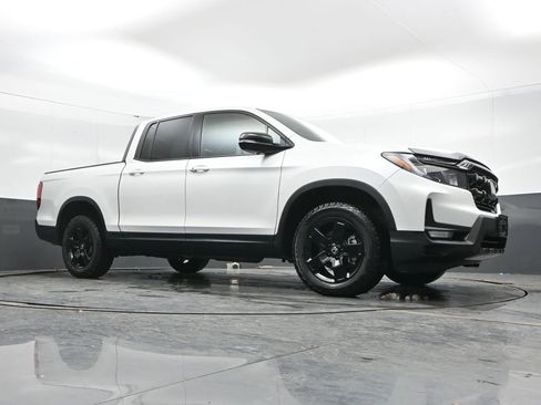 Used 2025 Honda Ridgeline Black Edition image 36