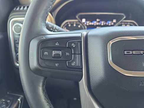 Used 2021 GMC Sierra 1500 Denali w/ Denali Ultimate Package AWD/4WD image 18