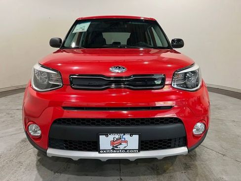 Used 2017 Kia Soul + FWD image 4