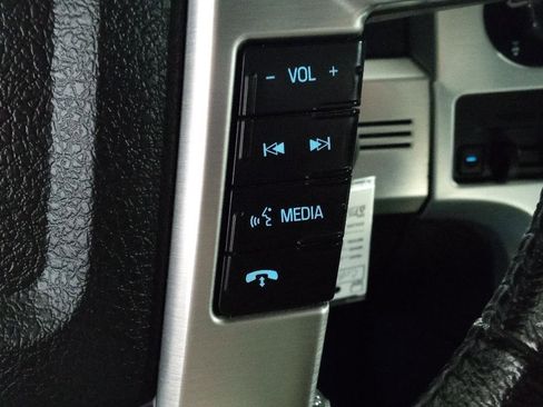 Used 2013 Ford F150 Platinum image 16