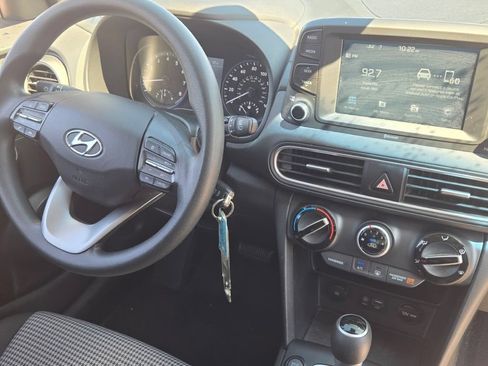 Used 2021 Hyundai Kona SE w/ Cargo Package FWD image 6