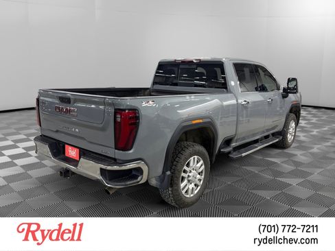 Used 2024 GMC Sierra 2500 SLT w/ SLT Premium Package image 5