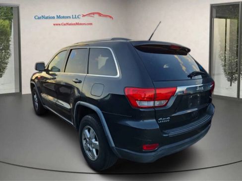 Used 2011 Jeep Grand Cherokee Laredo AWD/4WD image 3