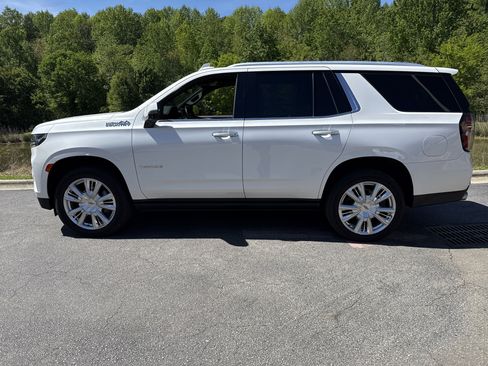 Used 2022 Chevrolet Tahoe High Country image 6