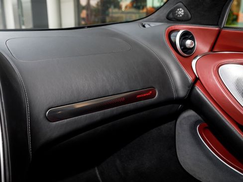 Used 2025 McLaren GTS image 24