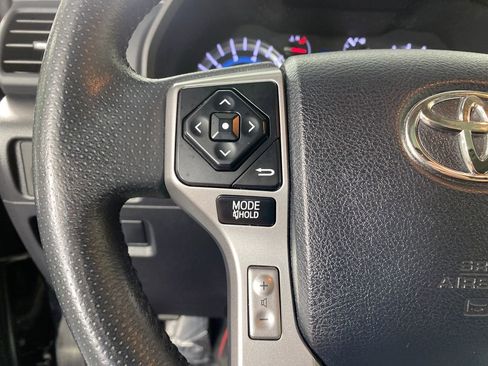 Used 2017 Toyota 4Runner SR5 Premium image 15