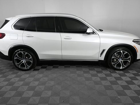 Used 2023 BMW X5 xDrive40i w/ Premium Package image 25