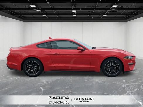 Used 2023 Ford Mustang Premium image 6