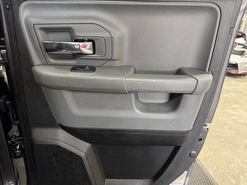 Used 2024 RAM 1500 Classic SLT image 40