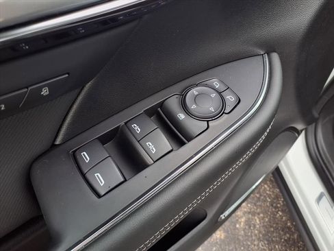 Certified 2025 Buick Envision Preferred image 23