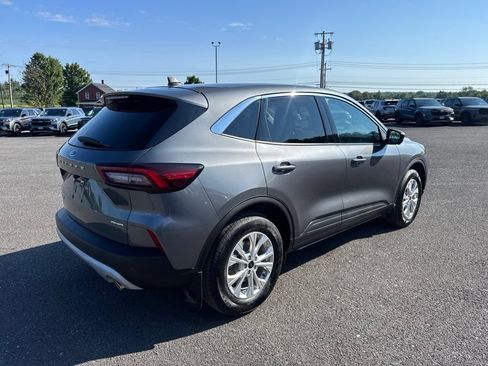 Used 2023 Ford Escape Active w/ Tech Pack #2 AWD/4WD image 5