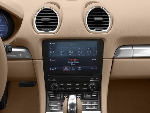 Used 2017 Porsche 718 Cayman RWD image 10