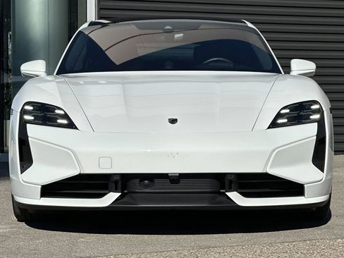 Certified 2025 Porsche Taycan Turbo image 11