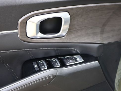 Used 2024 Kia Sorento SX image 26