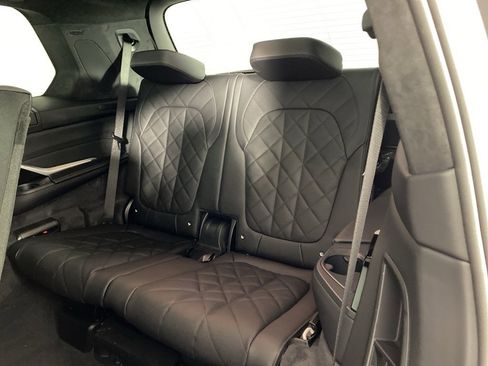 New 2026 BMW X7 xDrive40i w/ Executive Package image 22