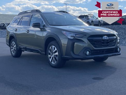 Certified 2025 Subaru Outback Premium AWD/4WD image 1