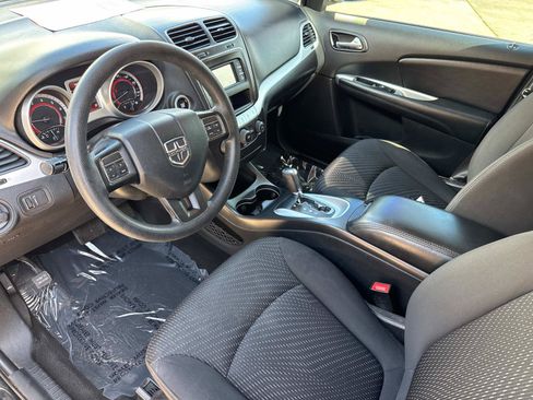 Used 2018 Dodge Journey SE FWD image 20