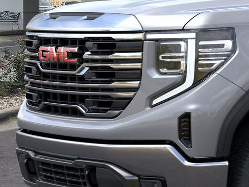 New 2026 GMC Sierra 1500 SLT image 13