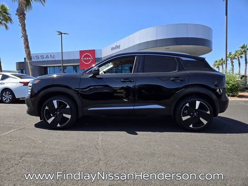 Used 2025 Nissan Kicks SR AWD/4WD image 3