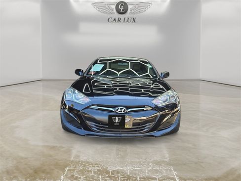 Used 2013 Hyundai Genesis 2.0T image 8
