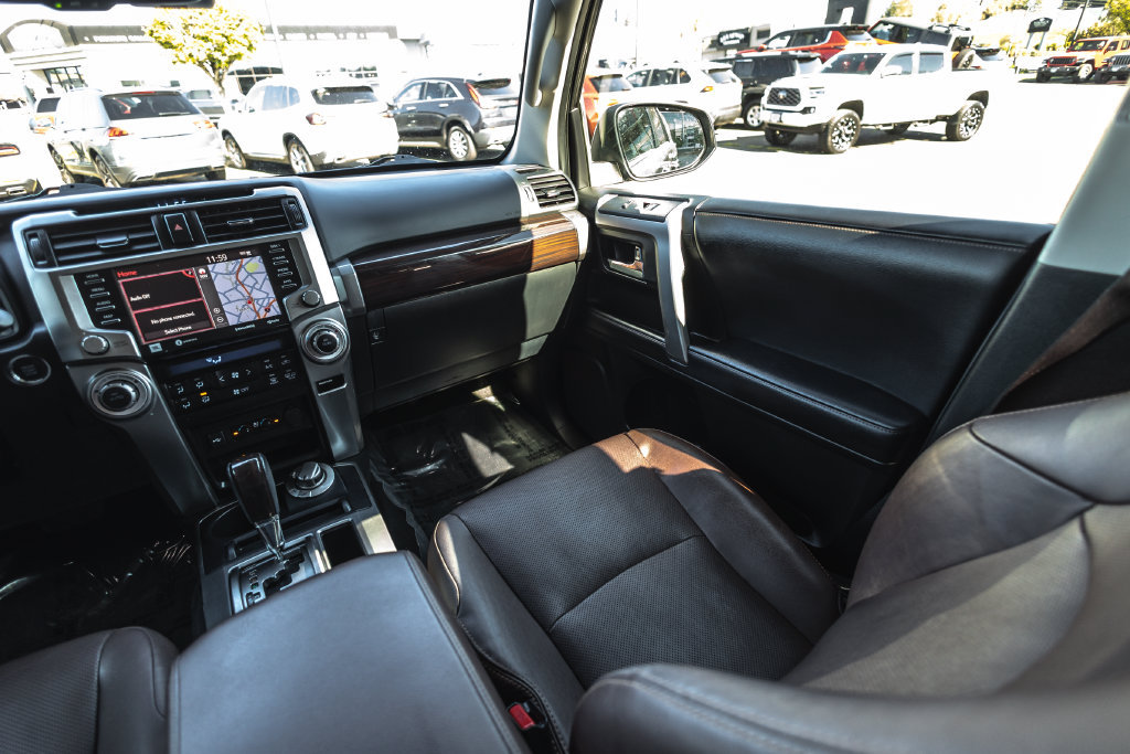 Used 2021 Toyota 4Runner Limited AWD/4WD image 26