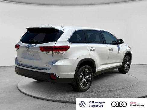 Used 2019 Toyota Highlander Plus AWD/4WD image 5