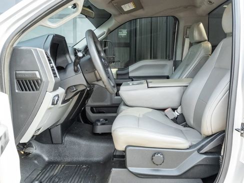 Used 2018 Ford F250 XL w/ Power Equipment Group AWD/4WD image 15