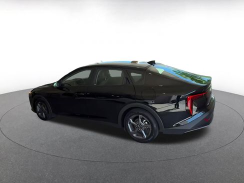 Used 2025 Kia K4 FWD image 9