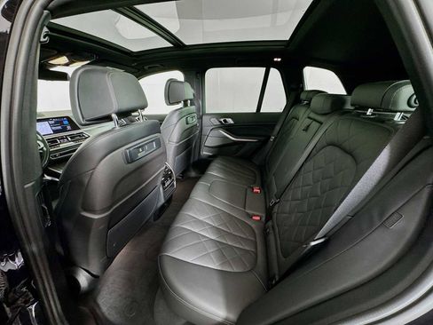 Used 2023 BMW X5 M50i w/ Climate Comfort Package image 24