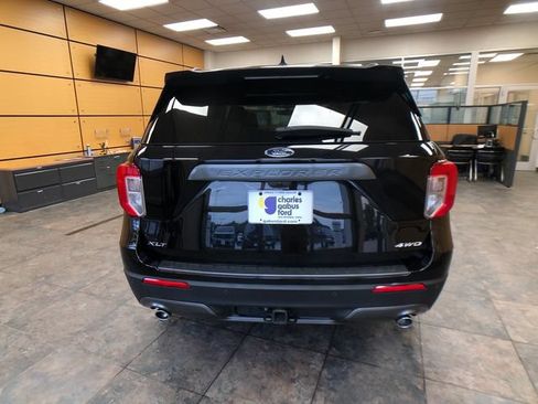 Certified 2023 Ford Explorer XLT w/ Equipment Group 202A AWD/4WD image 6