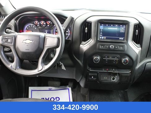 Used 2019 Chevrolet Silverado 1500 W/T w/ Trailering Package image 8