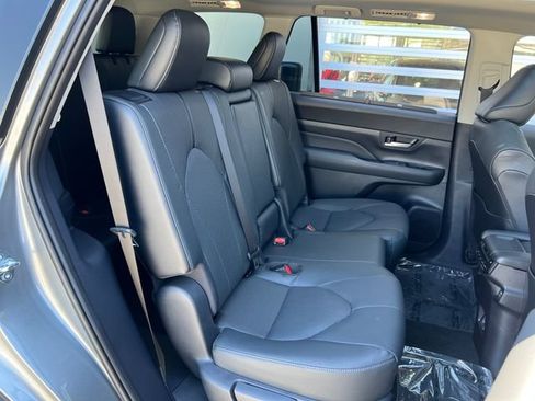 Used 2026 Toyota Grand Highlander FWD image 47