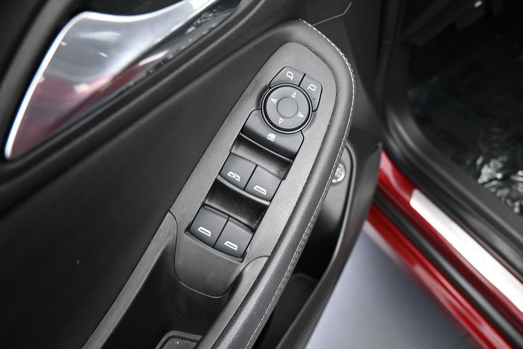 Used 2023 Buick Encore GX Select w/ Sport Touring Package FWD image 14