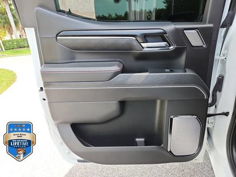 Certified 2024 GMC Sierra 1500 AT4X AWD/4WD image 9