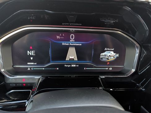 Used 2022 Chevrolet Silverado 1500 RST w/ Convenience Package II AWD/4WD image 25