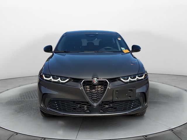 Used 2024 Alfa Romeo Tonale Ti w/ Premium Interior Package AWD/4WD image 8
