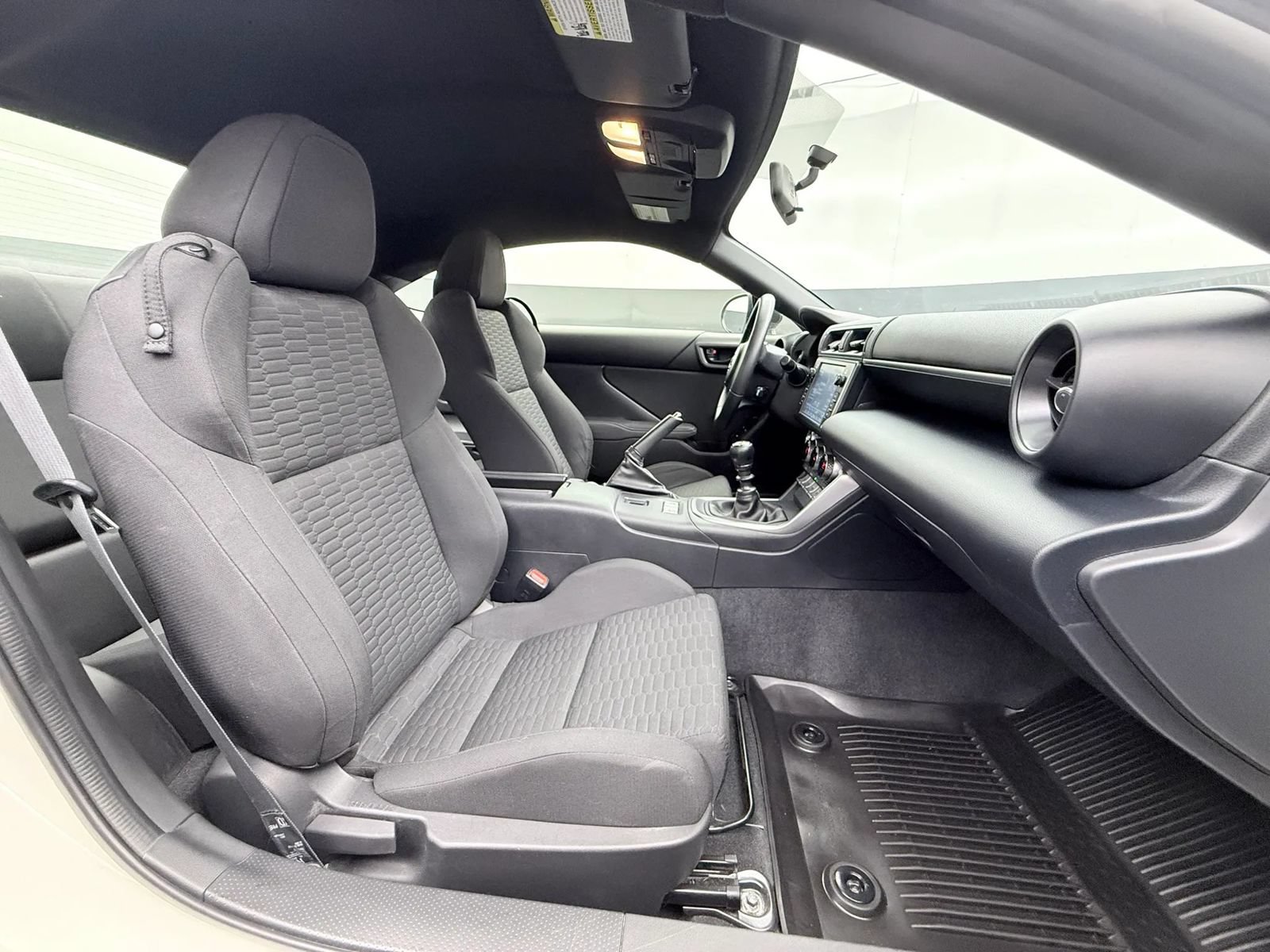 Used 2023 Toyota GR86 RWD image 10