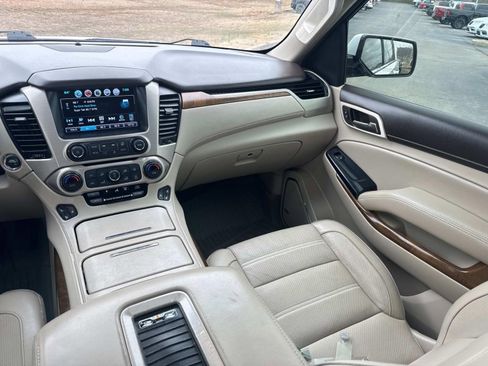 Used 2019 GMC Yukon Denali w/ Denali Ultimate Package image 17