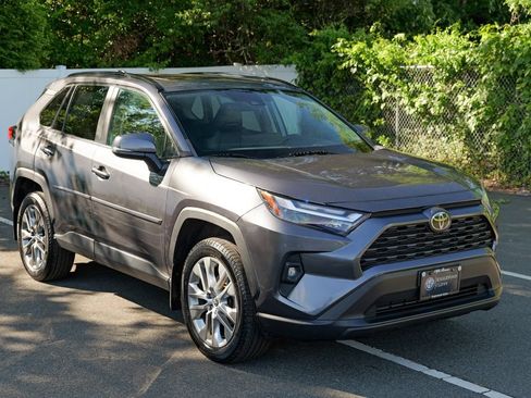 Used 2023 Toyota RAV4 XLE Premium AWD/4WD image 9