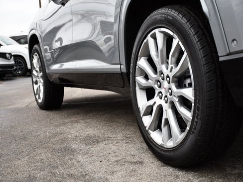 Used 2024 GMC Acadia Denali w/ Super Cruise Package image 10