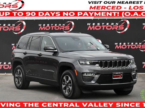 Used 2023 Jeep Grand Cherokee 4WD 4xe image 1