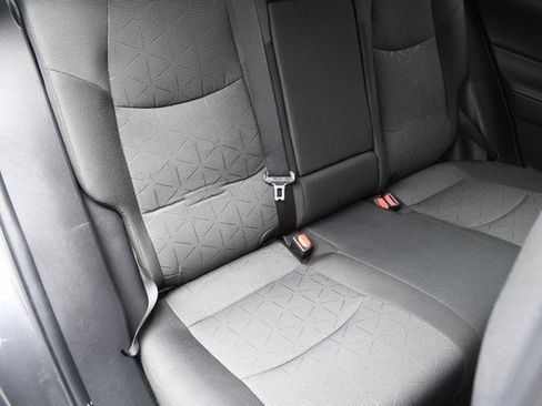 Used 2022 Toyota RAV4 XLE w/ Convenience Package FWD image 29