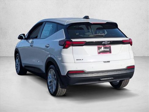 New 2027 Chevrolet Bolt LT w/ Comfort Package FWD image 9