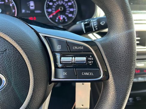 Used 2019 Kia Forte LXS image 17