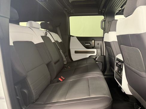 Used 2025 GMC Hummer EV 3X w/ LPO, Sport Package AWD/4WD image 13
